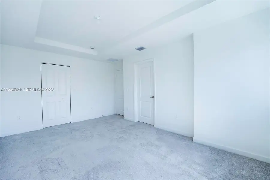 Spacious, unfurnished interior of a new home in , Pembroke Park (Image 15).