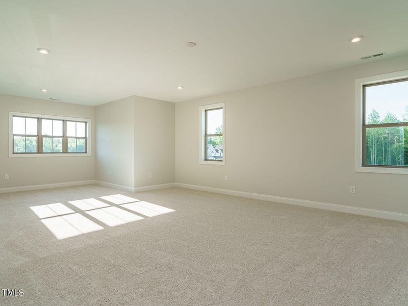 024-1280x960-bonus-room