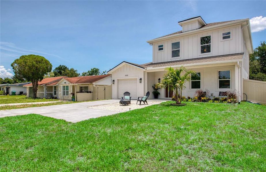 Front exterior of a new home in , Palm Harbor, FL, highlighting curb appeal (Image 2).