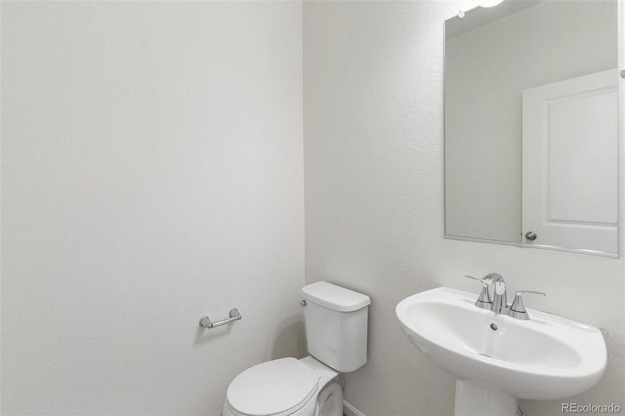 Furnished interior view inside a new home in Sky Ranch Villas, Watkins (Image 5). Furnished interior view inside a new home in Sky Ranch Villas, Watkins (Image 5).