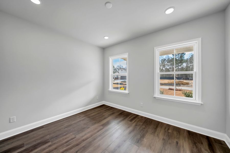 Spacious, unfurnished interior of a new home in Monroe Preserve, Chapin (Image 40).