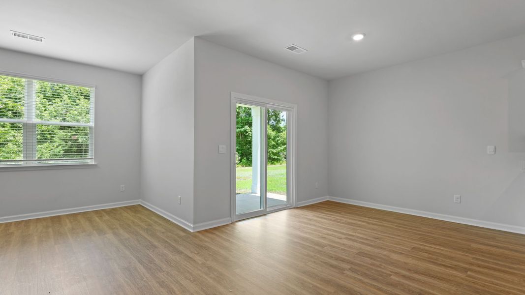 Spacious, unfurnished interior of a new home in Pineview North, Summerville (Image 7).