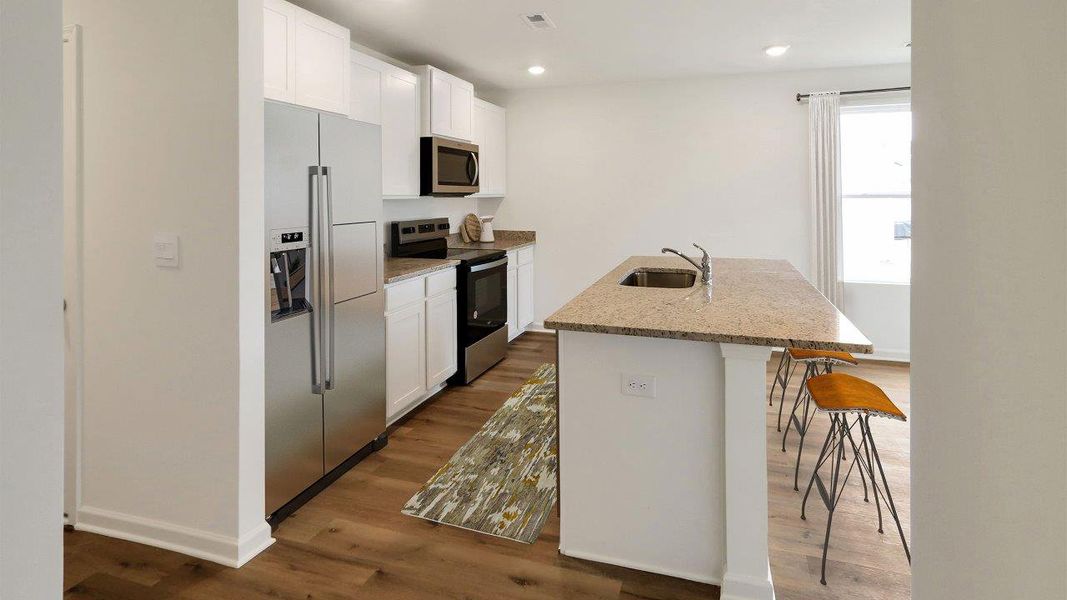 Furnished interior view inside a new home in Liberty, Panama City (Image 9).