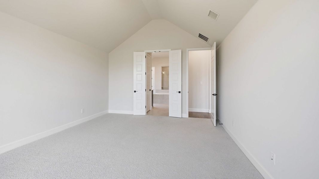 Spacious, unfurnished interior of a new home in Hillstead, Lavon (Image 22).