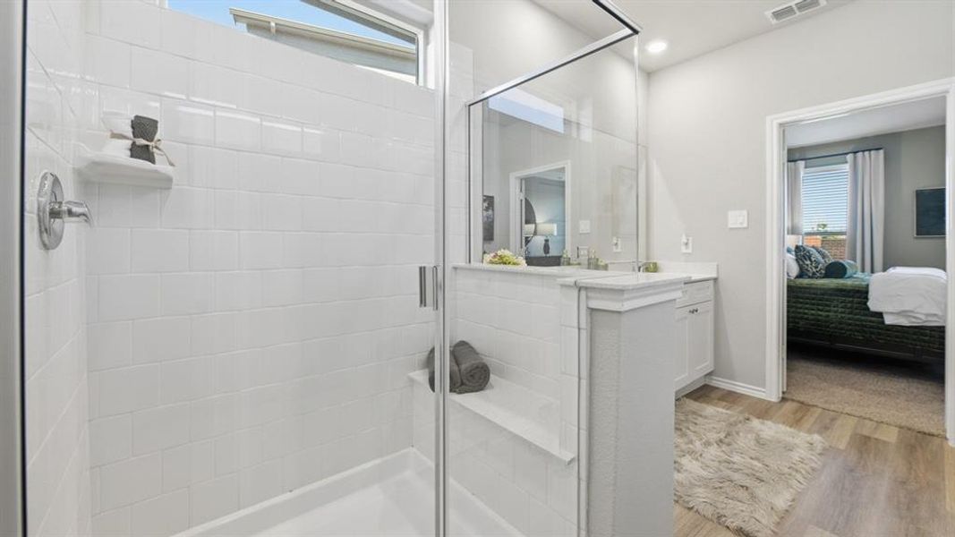 Furnished interior view inside a new home in Trails of Elizabeth Creek, Fort Worth (Image 19).