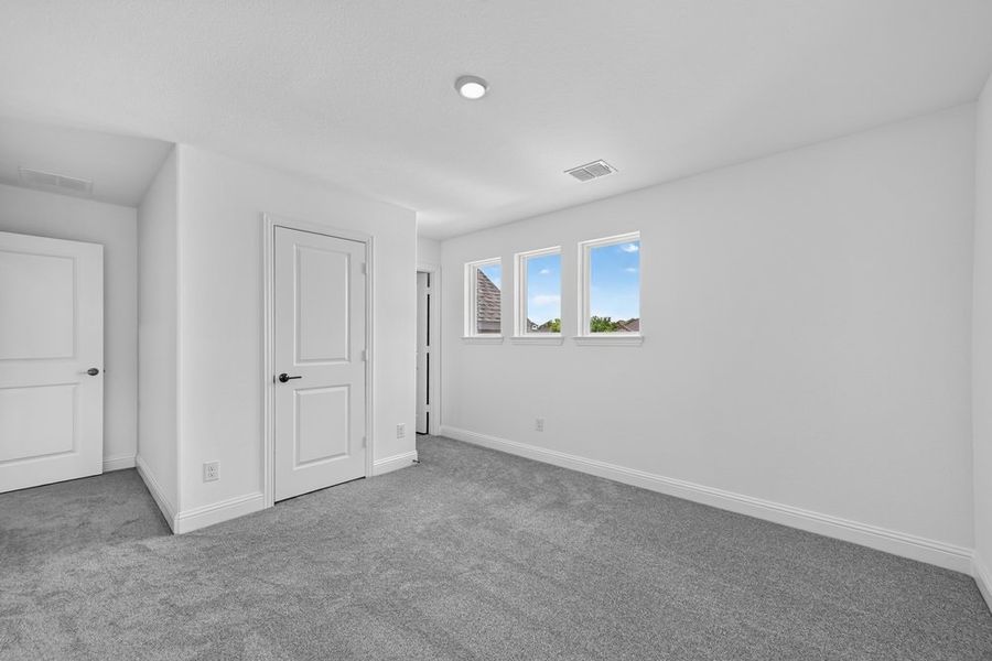 Spacious, unfurnished interior of a new home in Highland Lakes, McKinney (Image 18). Spacious, unfurnished interior of a new home in Highland Lakes, McKinney (Image 18).