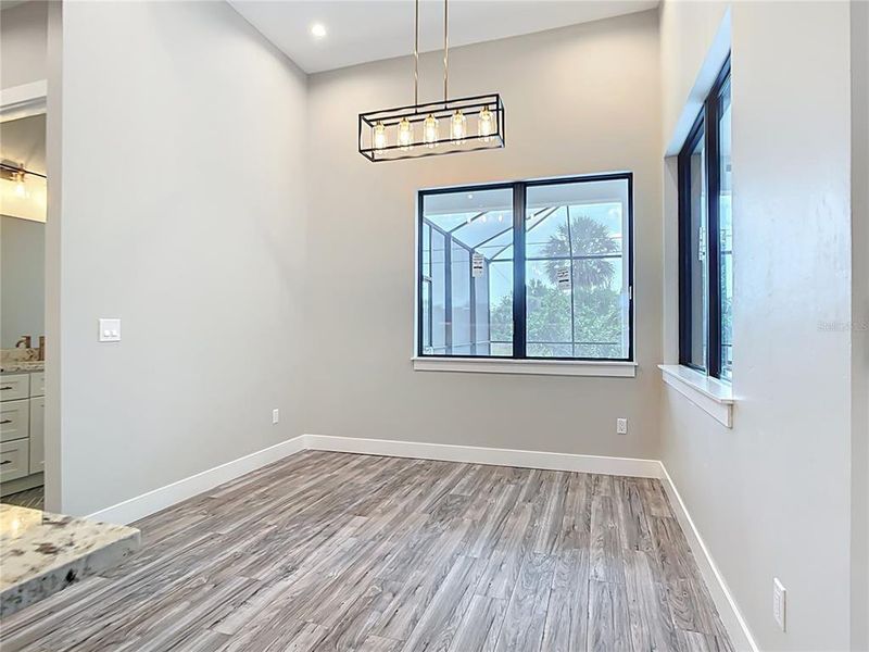 breakfast area breakfast area