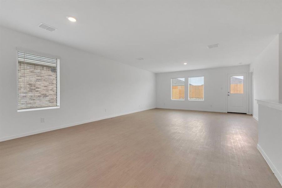 Spacious, unfurnished interior of a new home in Falcon Heights, Forney (Image 19).