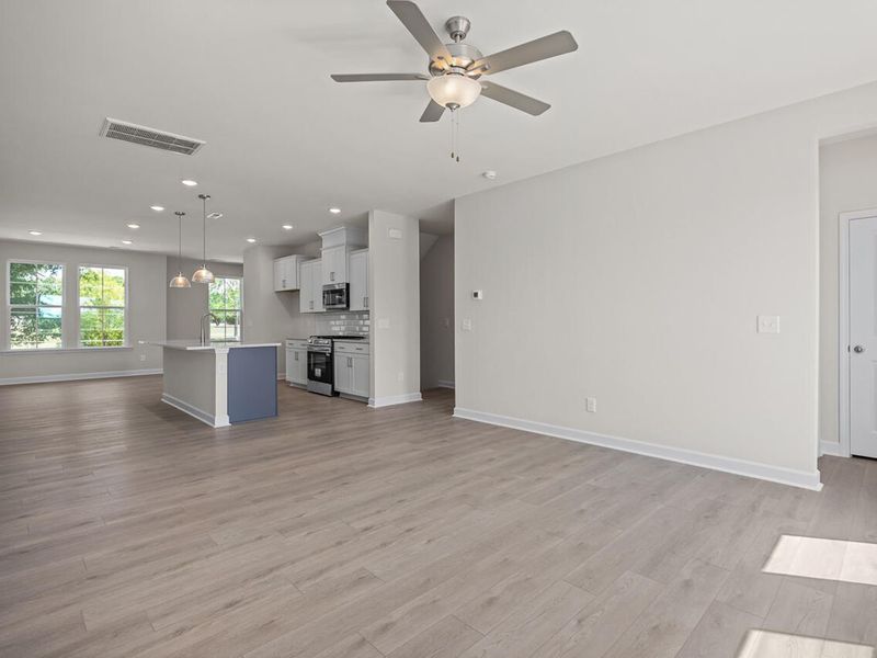 Spacious, unfurnished interior of a new home in Camden Park, Knightdale (Image 22).