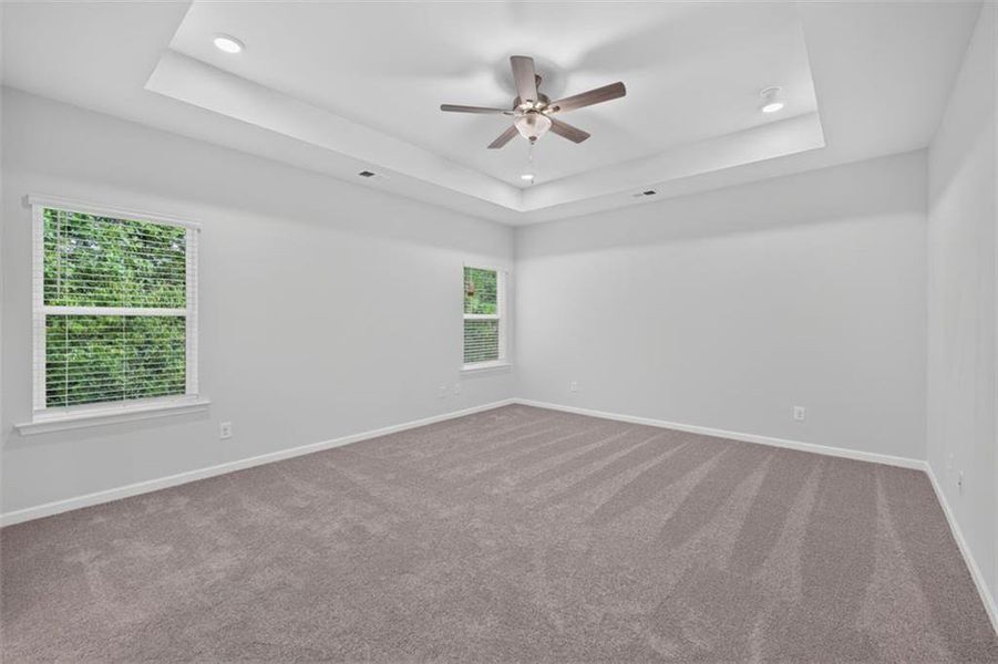 Spacious, unfurnished interior of a new home in Jones Ridge, Dallas (Image 39).