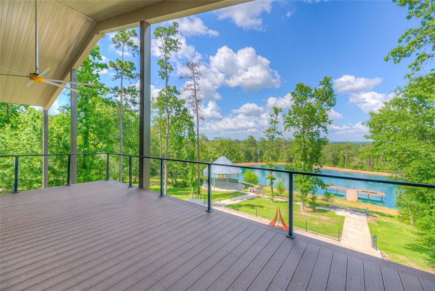 Upstairs balcony overlooking the beautiful pond (Building B) Upstairs balcony overlooking the beautiful pond (Building B)