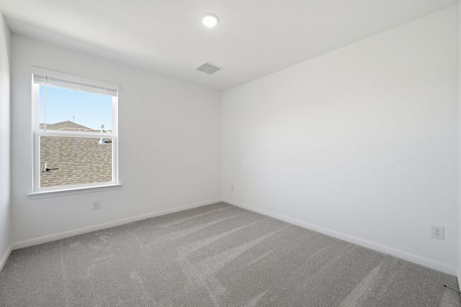 Spacious, unfurnished interior of a new home in Emory Crossing 50s, Hutto (Image 12).