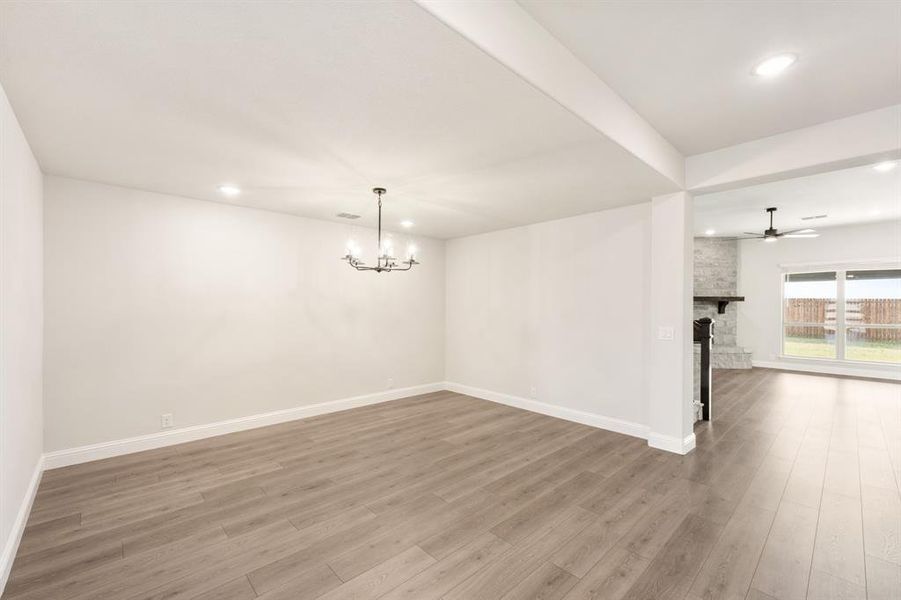 Spacious, unfurnished interior of a new home in Ridge Ranch, Mesquite (Image 21).