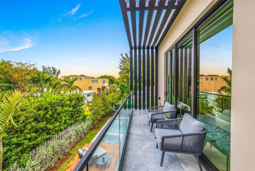 Exterior details and patio area of a home in , Miami Beach (Image 33).