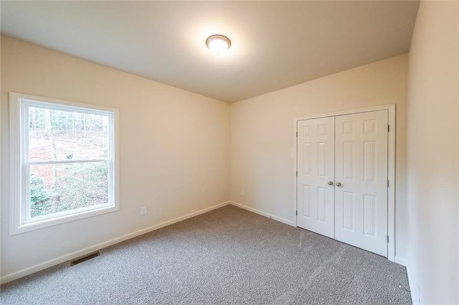 Spacious, unfurnished interior of a new home in , Gainesville (Image 24).
