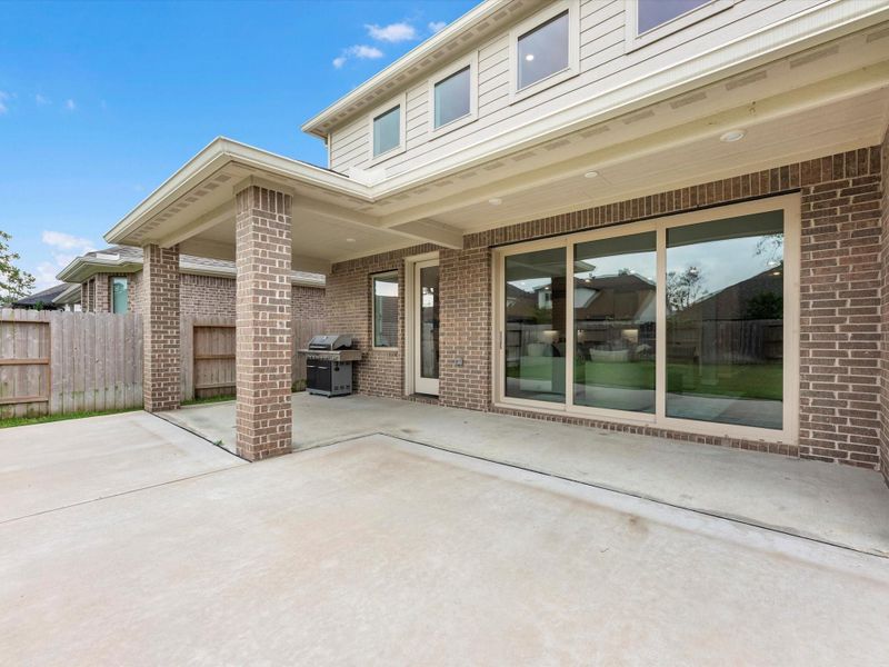 Front exterior of a new home in , Humble, TX, highlighting curb appeal (Image 1). Front exterior of a new home in , Humble, TX, highlighting curb appeal (Image 1).
