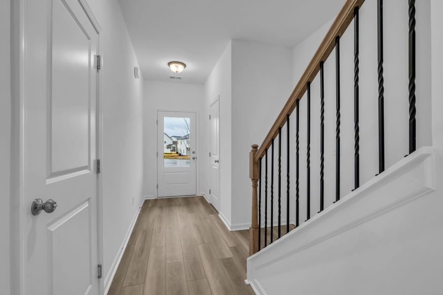 Spacious, unfurnished interior of a new home in Winston Place, Gallatin (Image 16).