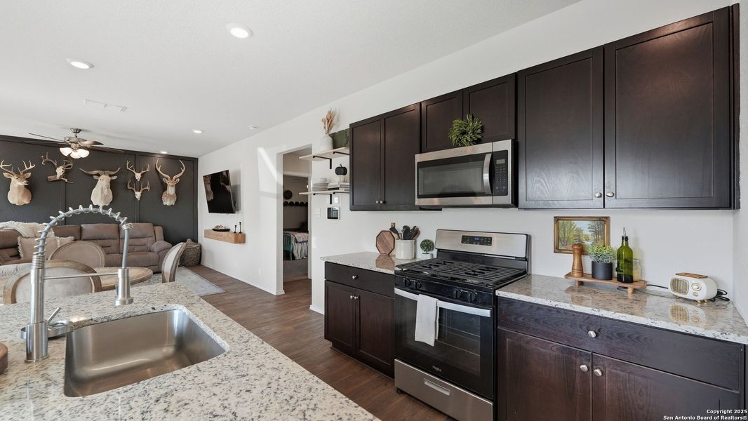 Furnished interior view inside a new home in , Floresville (Image 19).