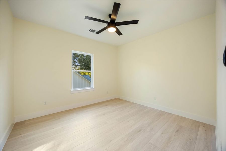 Spacious, unfurnished interior of a new home in , Houston (Image 18).