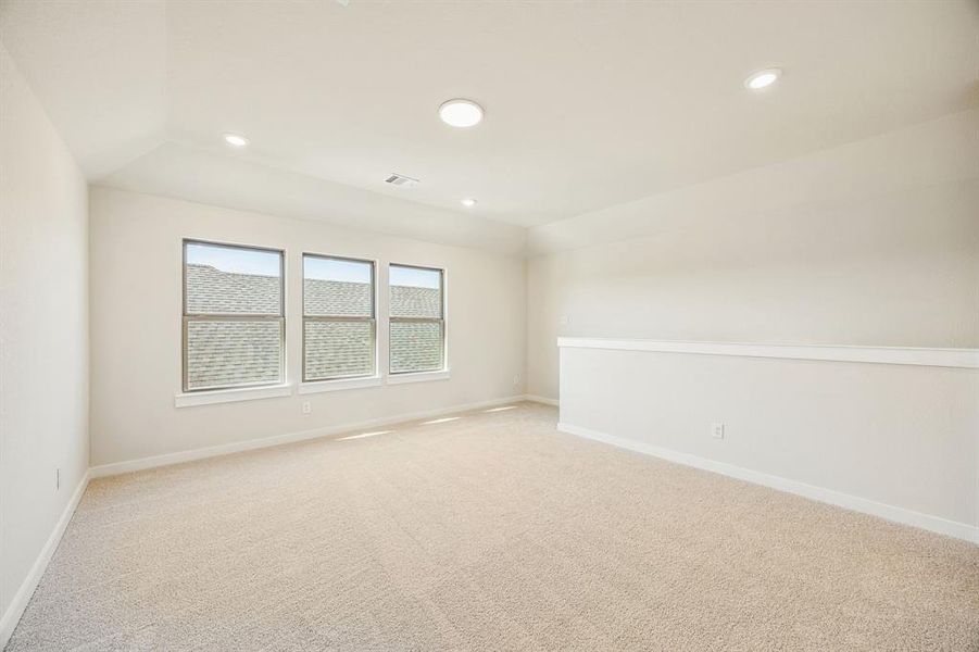 Spacious, unfurnished interior of a new home in Freeman Farms, Kaufman (Image 28). Spacious, unfurnished interior of a new home in Freeman Farms, Kaufman (Image 28).