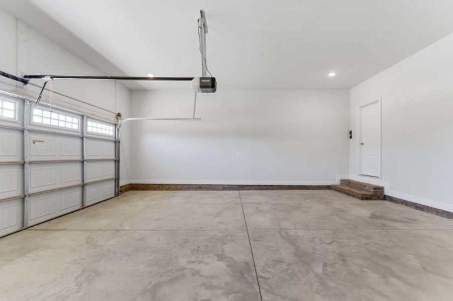 Representative unfurnished interior of a home built from the Hampton by Keystone Homes NC in Preserve at Carriage Cove, Oak Ridge (Image 118).