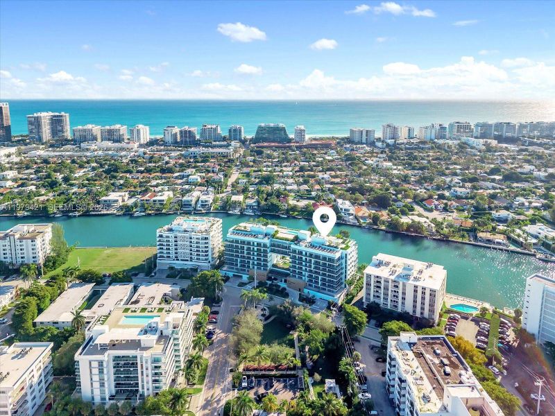 Condo located in Bal Harbour, FL showcasing its design and architecture (Image 23).