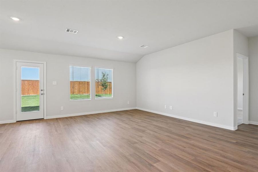 Spacious, unfurnished interior of a new home in Lakehaven - Signature Series, Farmersville (Image 25). Spacious, unfurnished interior of a new home in Lakehaven - Signature Series, Farmersville (Image 25).