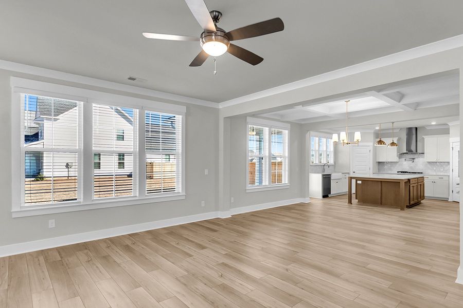 Spacious, unfurnished interior of a new home in Hewing Farms, Summerville (Image 24).