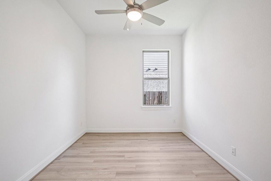 8610 Blue Coral Dr Bed 8610 Blue Coral Dr Bed