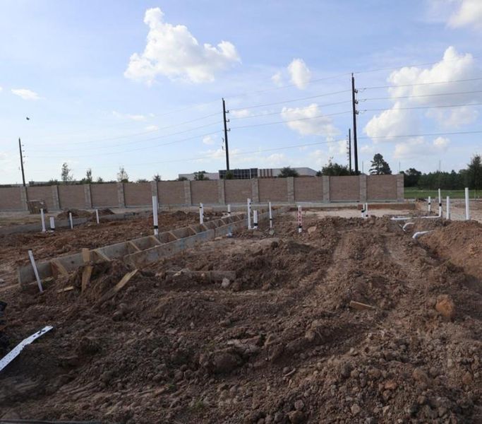 Every foundation at DWH is engineered and it’s inspected three times! We do not do “batch” testing. Rest easy knowing your foundation comes with a 10 year warranty. Every foundation at DWH is engineered and it’s inspected three times! We do not do “batch” testing. Rest easy knowing your foundation comes with a 10 year warranty.