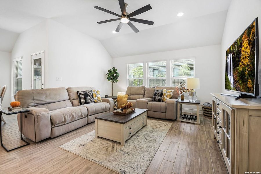 Furnished interior view inside a new home in Corley Farms, Boerne (Image 44). Furnished interior view inside a new home in Corley Farms, Boerne (Image 44).