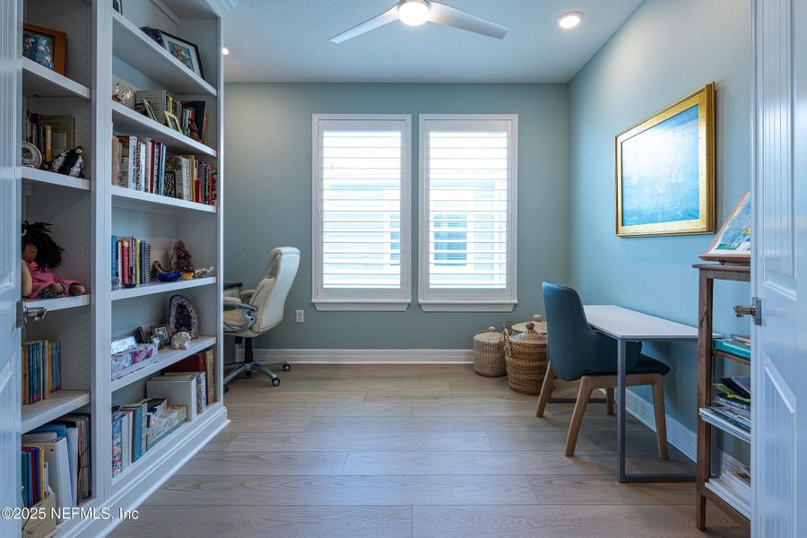 Furnished interior view inside a new home in Del Webb Nocatee, Ponte Vedra (Image 32). Furnished interior view inside a new home in Del Webb Nocatee, Ponte Vedra (Image 32).