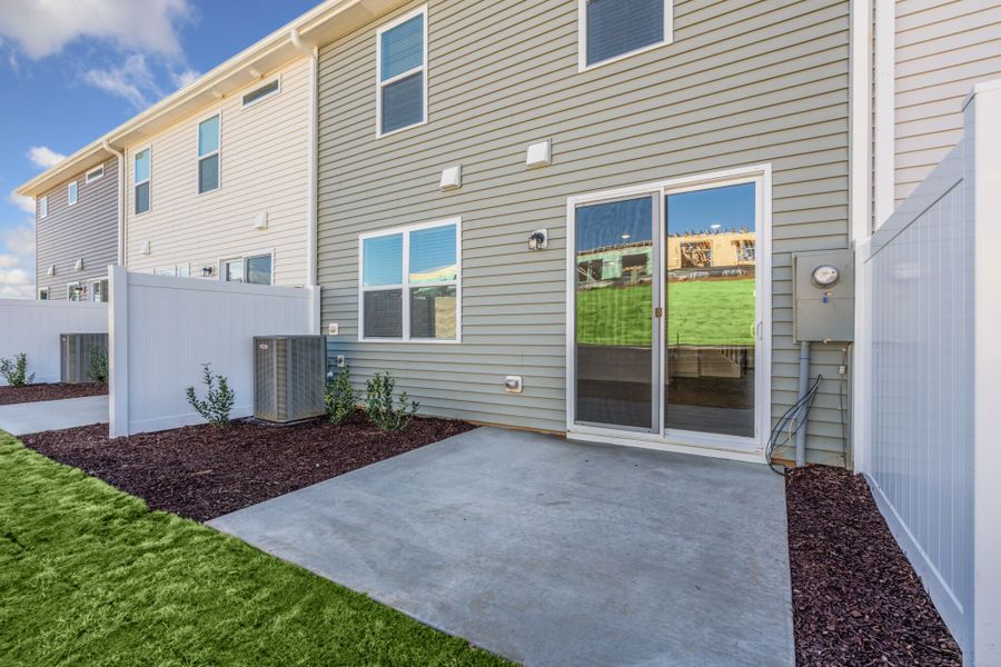 Representative exterior details of a home built from the Bryce by Mattamy Homes in Magnolia Park Townes, Garner (Image 3).