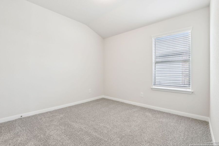 Spacious, unfurnished interior of a new home in , Cibolo (Image 24).
