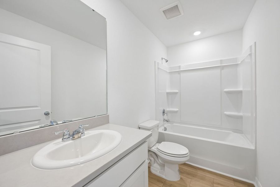 Furnished interior view inside a new home in The Towns at Tiburon, Nokomis (Image 6).