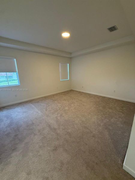 Spacious, unfurnished interior of a new home in , Homestead (Image 19).