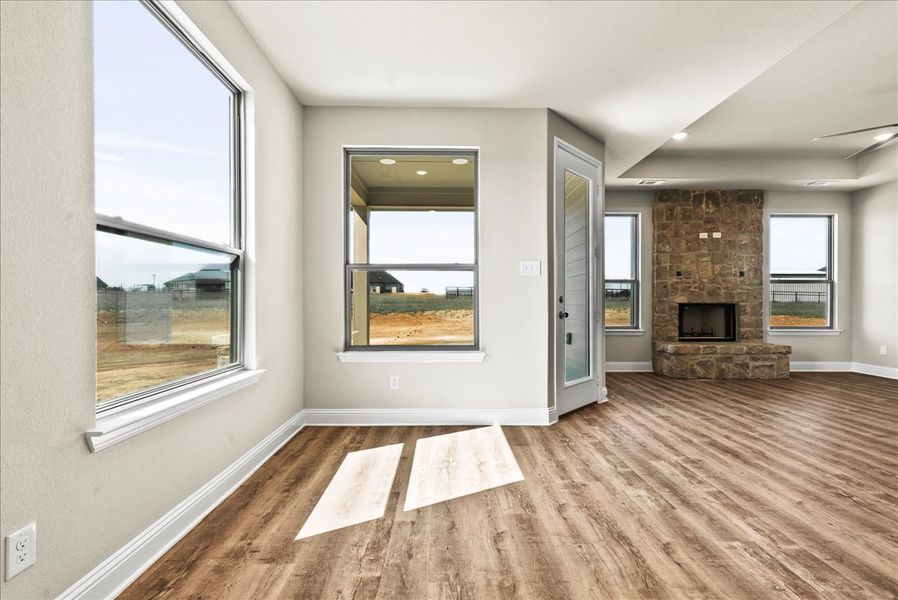 Spacious, unfurnished interior of a new home in Honeysuckle Ranch, Springtown (Image 16).