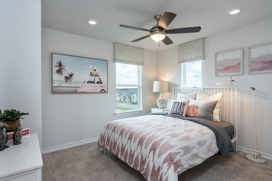 Furnished interior view inside a new home in Longview, Del Valle (Image 10).