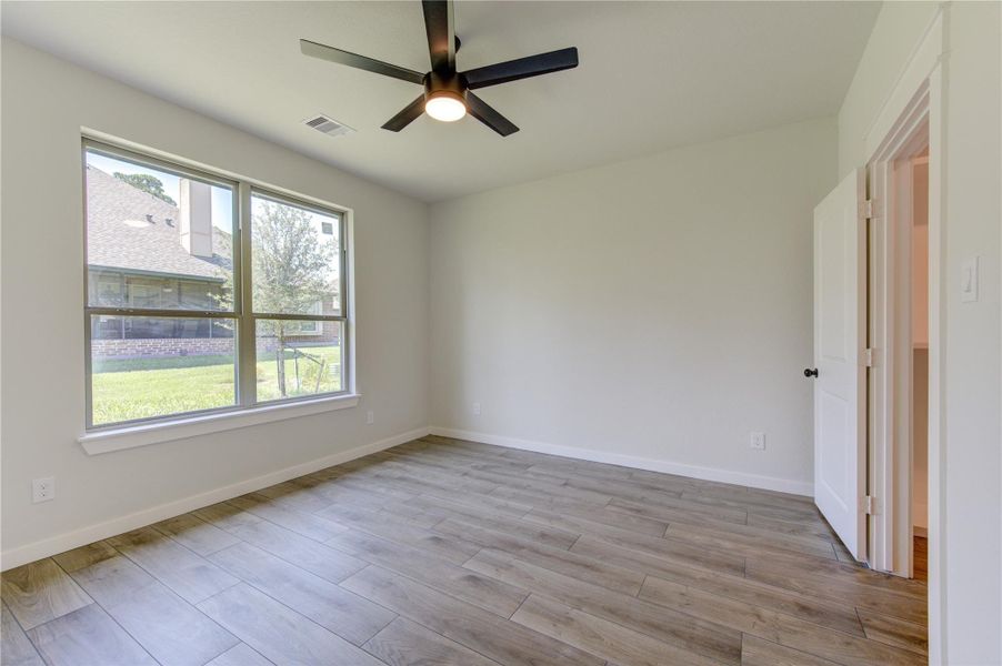 Spacious, unfurnished interior of a new home in , Montgomery (Image 34).