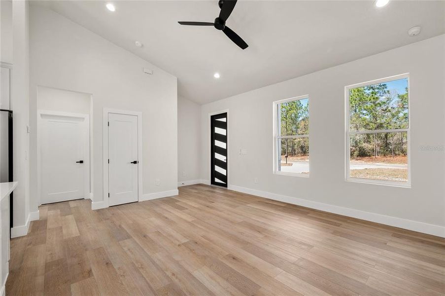Spacious, unfurnished interior of a new home in , Dunnellon (Image 36). Spacious, unfurnished interior of a new home in , Dunnellon (Image 36).