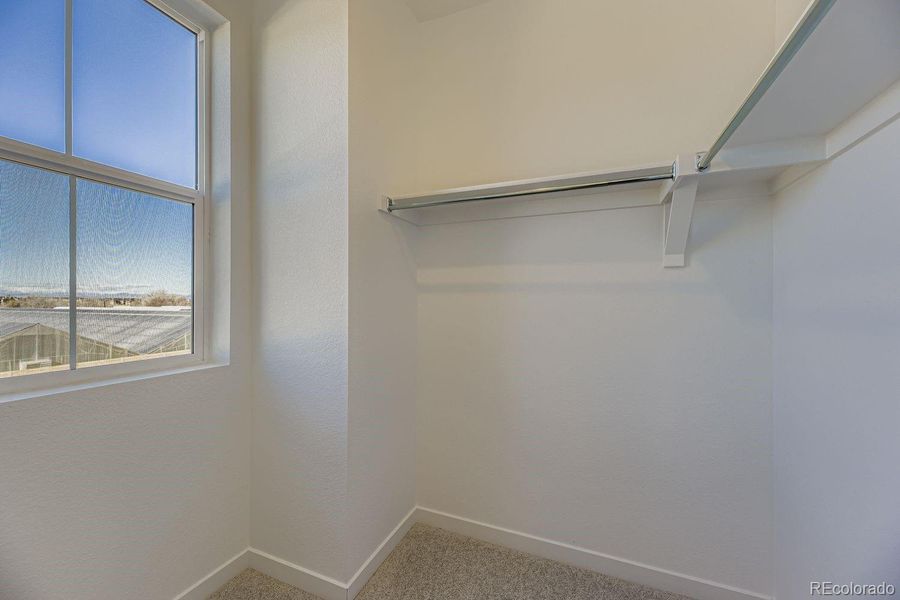 Spacious, unfurnished interior of a new home in , Centennial (Image 9).