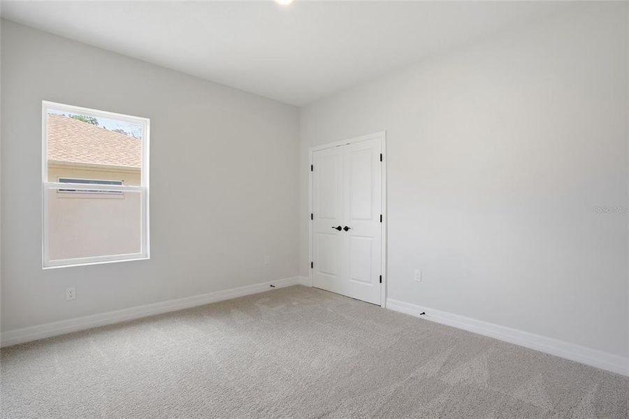 Spacious, unfurnished interior of a new home in , Ocala (Image 19).