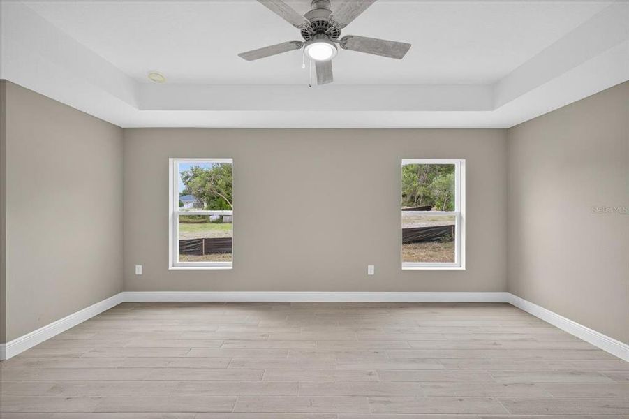 Spacious, unfurnished interior of a new home in , Spring Hill (Image 31).