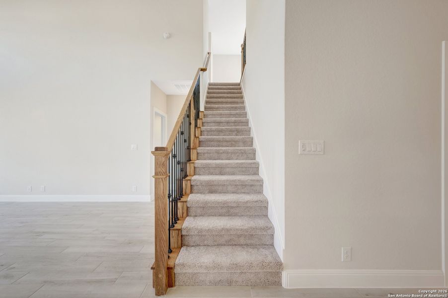 Spacious, unfurnished interior of a new home in Davis Ranch 50', San Antonio (Image 36).