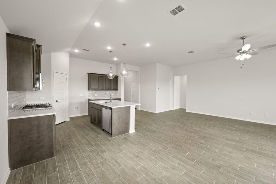 Front exterior of a new home in Myrtle Creek, Waxahachie, TX, highlighting curb appeal (Image 12).