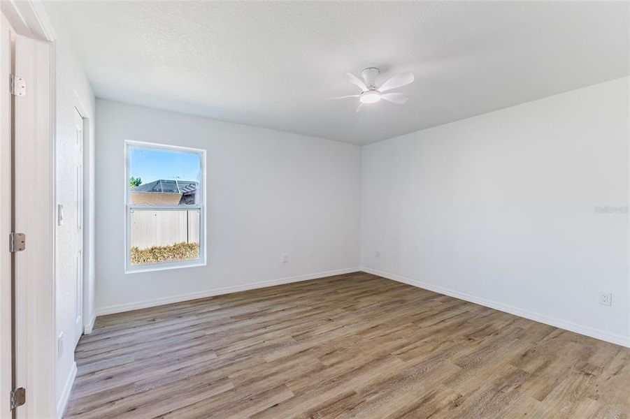 Spacious, unfurnished interior of a new home in , Englewood (Image 27).