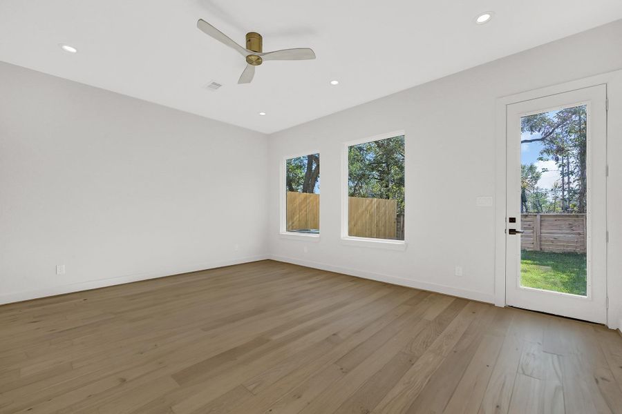 Spacious, unfurnished interior of a new home in , Houston (Image 20). Spacious, unfurnished interior of a new home in , Houston (Image 20).