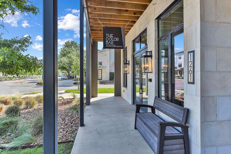 Exterior details and patio area of a home in , New Braunfels (Image 3).