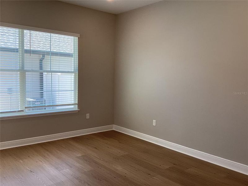 Spacious, unfurnished interior of a new home in Lake Cawood Cove, Windermere (Image 16). Spacious, unfurnished interior of a new home in Lake Cawood Cove, Windermere (Image 16).