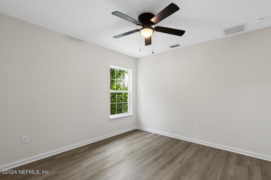 Spacious, unfurnished interior of a new home in , Jacksonville (Image 25).